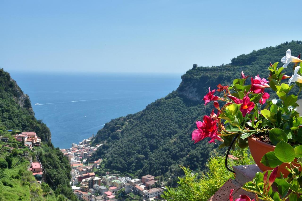 Amalfi Sea View Villa Скала Екстериор снимка